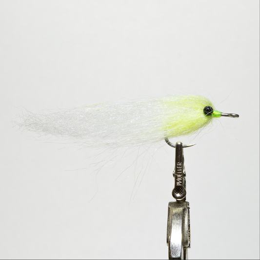 white and chartreuse baitfish pattern tied on a single hook for saltwater fly fishing